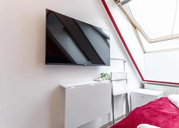 Apartman 10-min Walk To Hauptbahnhof, Cozy Private With Ac, Tv & Wifi Bécs
