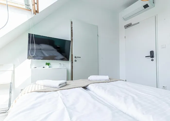 Apartman 10-min Walk To Hauptbahnhof, Cozy Private With Ac, Tv & Wifi