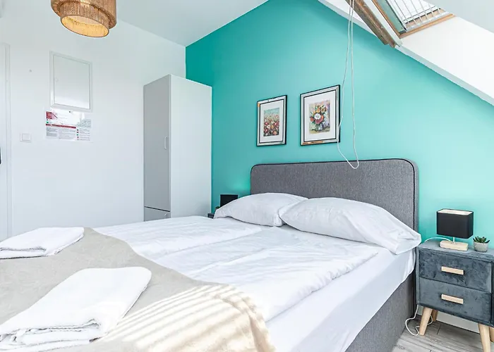 10-min Walk To Hauptbahnhof, Cozy Private With Ac, Tv & Wifi Apartman Bécs