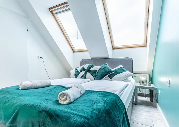 Apartman 10-min Walk To Hauptbahnhof, Cozy Private With Ac, Tv & Wifi *