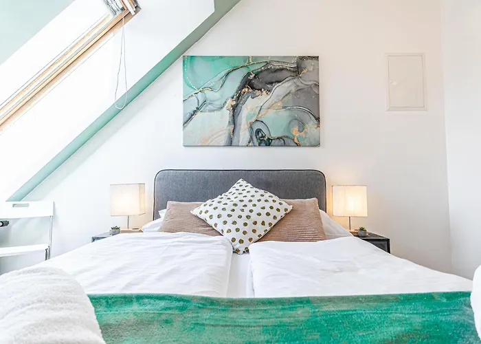 Apartman 10-min Walk To Hauptbahnhof, Cozy Private With Ac, Tv & Wifi Bécs