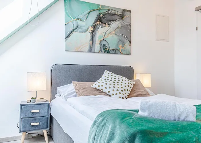 Apartman 10-min Walk To Hauptbahnhof, Cozy Private With Ac, Tv & Wifi