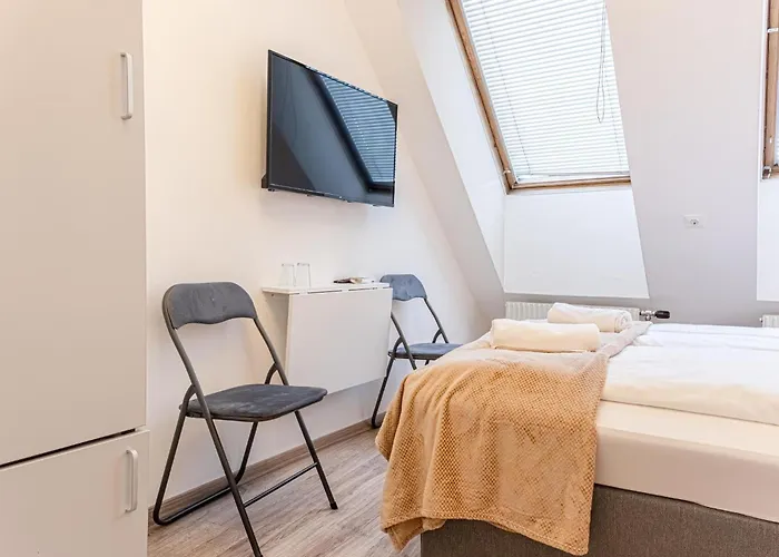Apartman 10-min Walk To Hauptbahnhof, Cozy Private With Ac, Tv & Wifi *